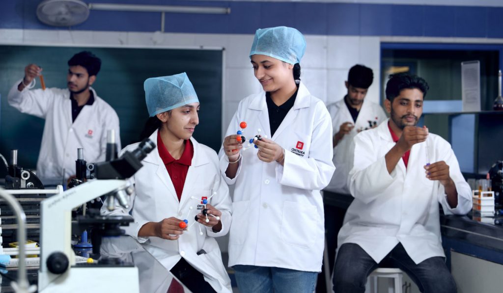 What Are The Benefits Of B. Pharma? - Chitkara University | Blogs